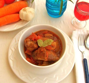 Beef Stifado